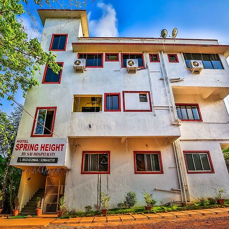Oyo 14276 Hotel Spring Height Acaro Bagian luar foto