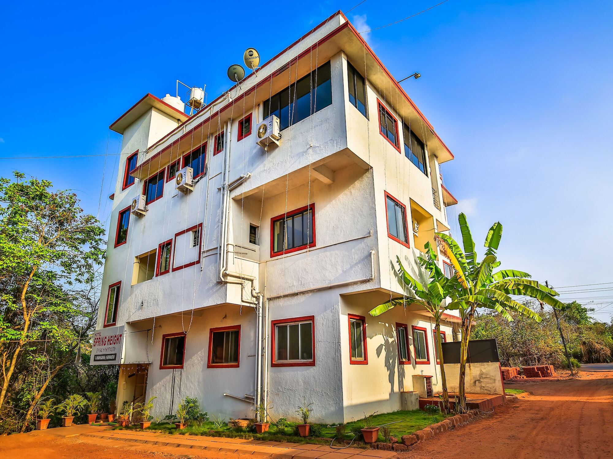Oyo 14276 Hotel Spring Height Acaro Bagian luar foto