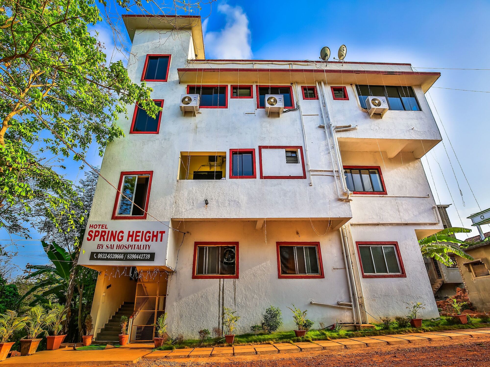 Oyo 14276 Hotel Spring Height Acaro Bagian luar foto
